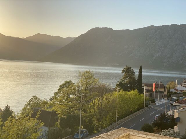 2 bedroom apartment with sea view in Kotor