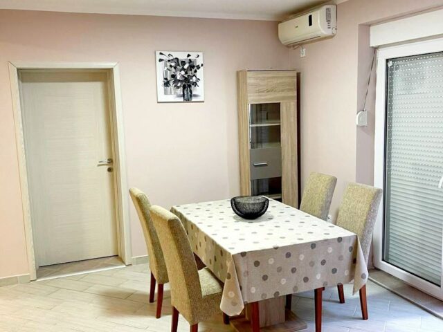 2 bedroom apartment in Budva
