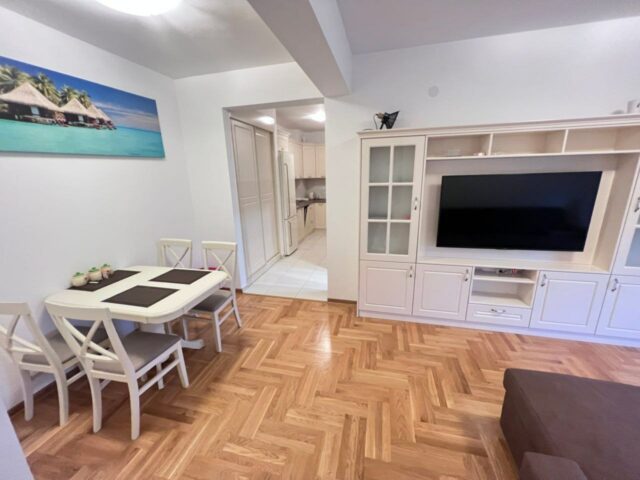 2 bedroom apartment in the center of Budva
