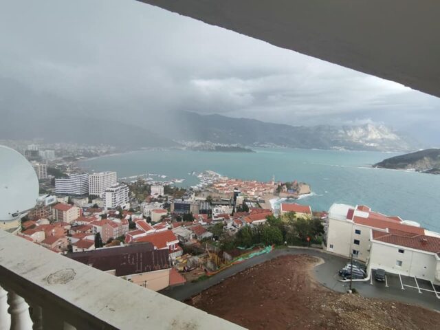 Two bedroom apartment  with a sea view in Budva