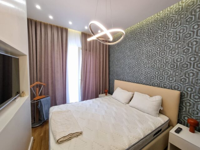 Luxurious 1-bedroom apartment in Budva