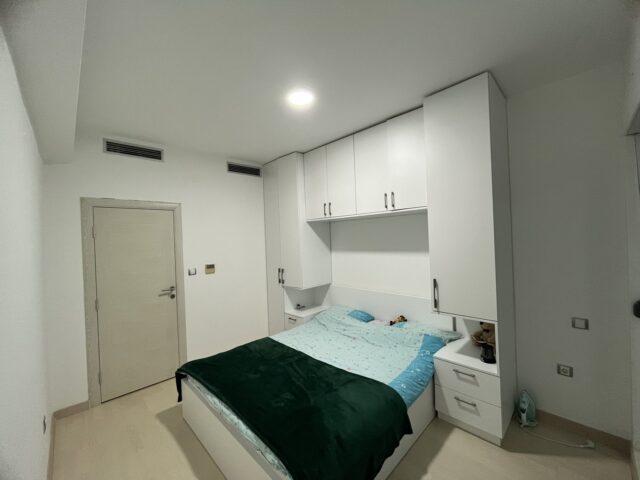 Apartment mit zwei Schlafzimmern in einem Komplex mit Swimmingpool