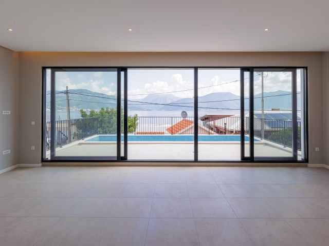 Villas with panoramic sea view and a private pool in Tivat