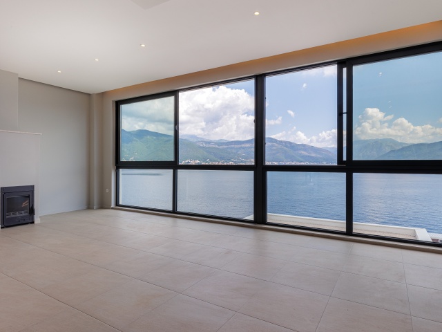 Villas with panoramic sea view and a private pool in Tivat