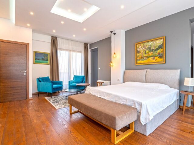 Luxuriöse Maisonette-Wohnung mit Meerblick im Zentrum von Budva