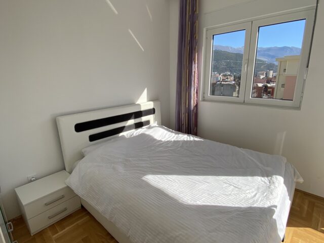 One-bedroom apartment in the center of Budva