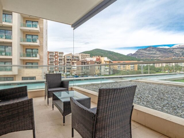 Apartment in the residential complex Tre Canne in the center of Budva