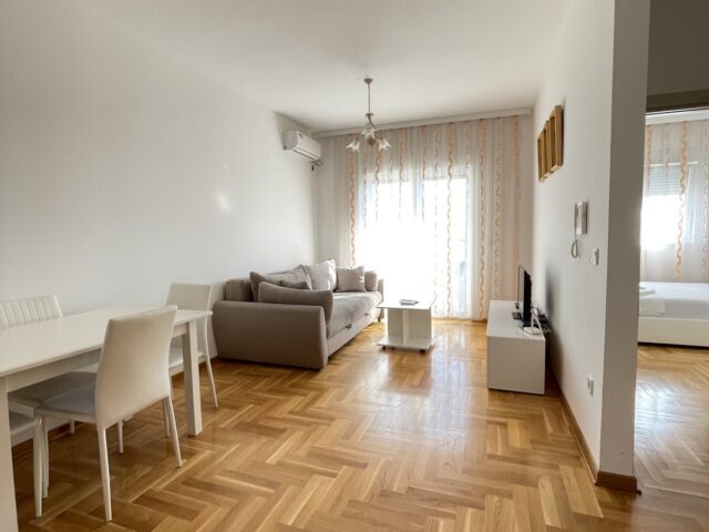Apartment in center of Budva