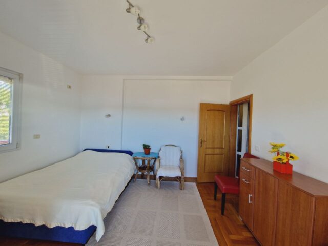 2-Zimmer-Wohnung mit Meerblick in Tivat