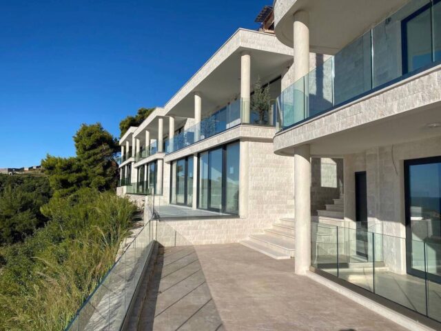 Modern complex with a sea view in Budva