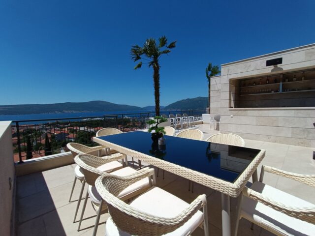 Luxury apartment overlooking the sea in a complex with a rooftop pool in Tivat.