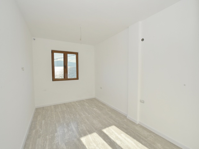 3-bedroom apartment on the first line of the sea in Tivat