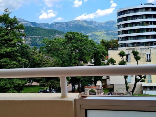 3-bedroom apartment in the very center of Budva