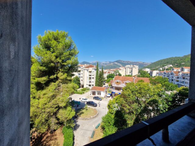 Wohnung in Tivat in der Nähe von Porto Montenegro