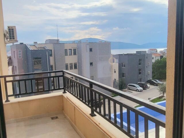 Nice furnished three-bedroom apartment overlooking the sea in Tivat