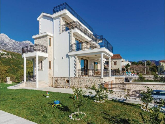 Luxury villa overlooking the sea with a swimming pool in Montenegro