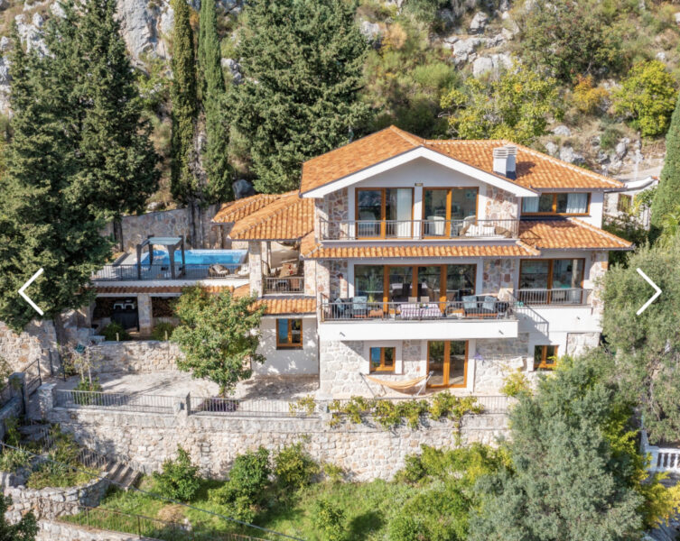 Luxury villa with a panoramic sea view in Montenegro