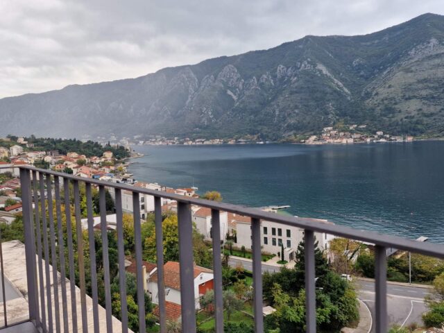 Luksuzan penthouse sa panoramskim pogledom na more