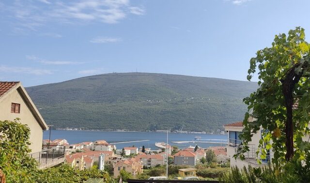 One bedroom apartment with a sea view in Herceg Novi