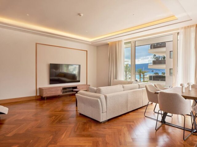 Luxuriöses Apartment mit zwei Schlafzimmern in Porto Montenegro