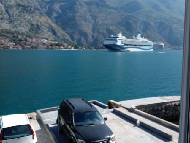ZAKUP! Jednosoban stan sa pogledom na more u Kotoru