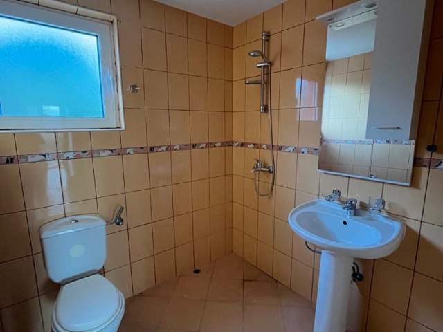 Apartments mit zwei Schlafzimmern in einem brandneuen, umzäunten Komplex in Montenegro
