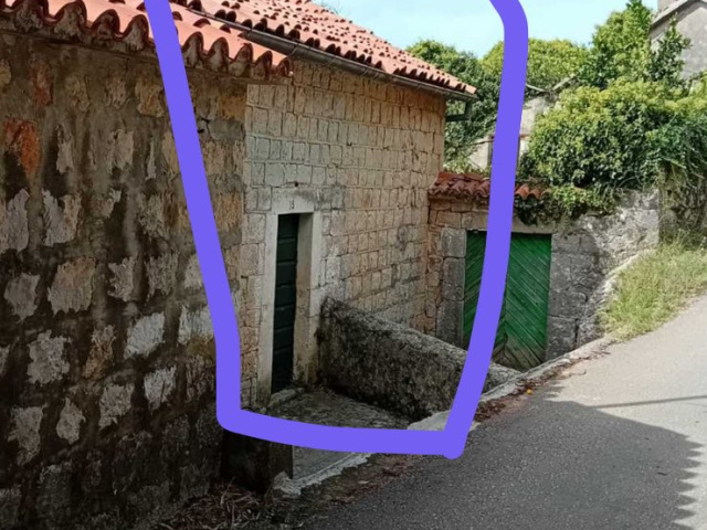 Недорогой каменный дом в поселке Загора, Котор