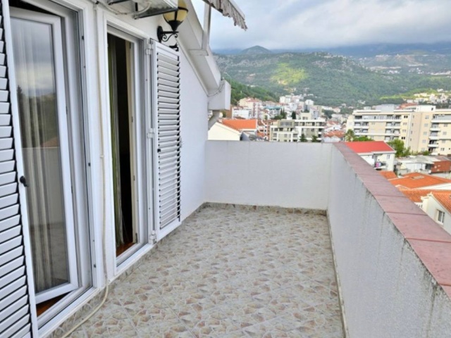 Duplex apartment with two bedrooms in the center of Budva