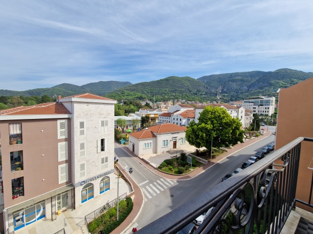 Unique offer! Apartment in the very center of Tivat next to Porto Montenegro