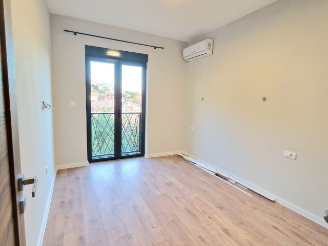 Three-bedroom apartment 82 m2 near the center of Tivat