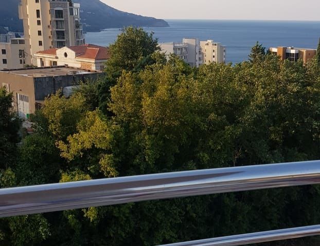 Two bedroom apartment with a sea view in Budva, Becici
