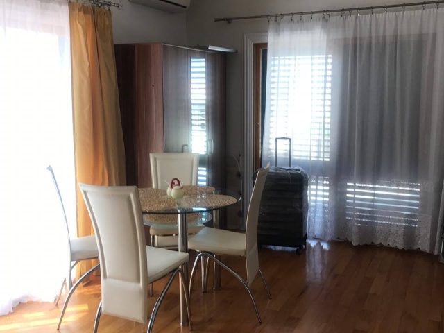 One-bedroom apartment in Tivat near the sea