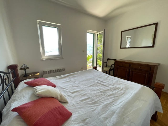 Two bedroom apartment with a stunning panoramic sea view in Kotor