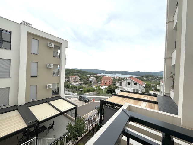 Studio-Apartment mit Meerblick in Tivat