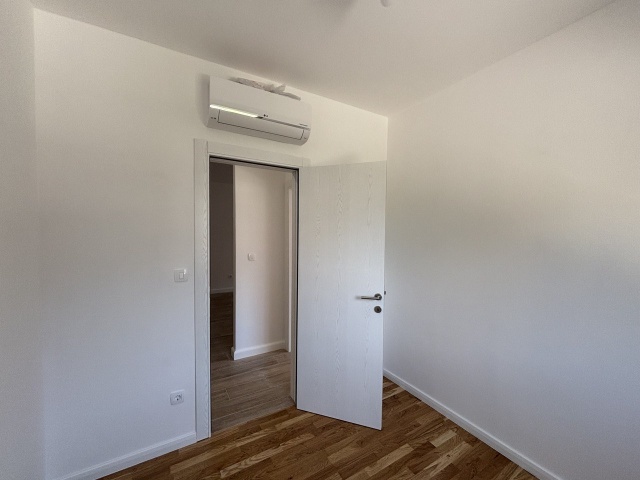 Apartment mit drei Schlafzimmern in einem neuen Wohngebäude in Kotor, Dobrota