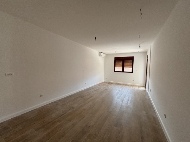 Three bedroom apartment in a new residential building in Kotor, Dobrota