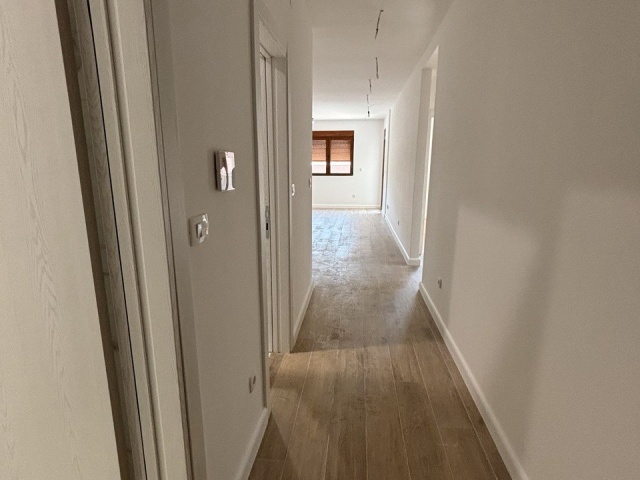 Apartment mit drei Schlafzimmern in einem neuen Wohngebäude in Kotor, Dobrota