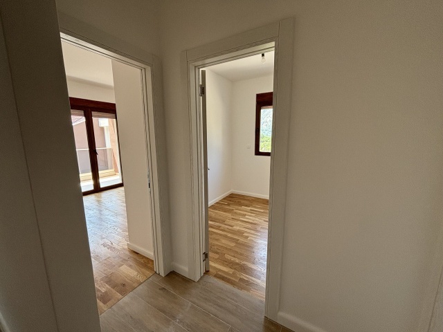 Apartment mit drei Schlafzimmern in einem neuen Wohngebäude in Kotor, Dobrota