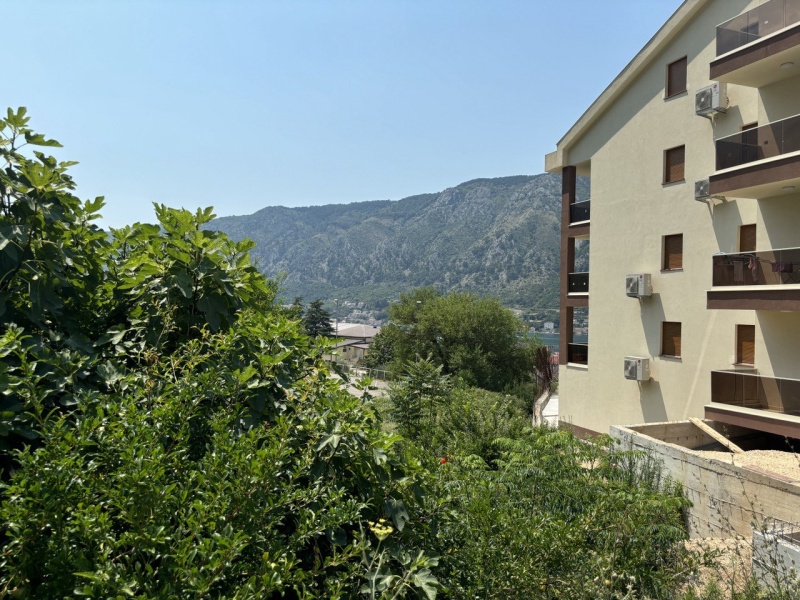 Three bedroom apartment in a new residential building in Kotor, Dobrota