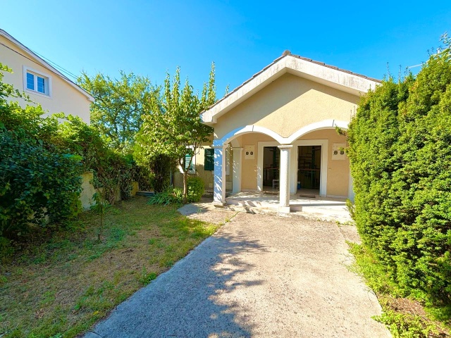 Großes, gemütliches Haus mit Meerblick in Herceg Novi, Montenegro