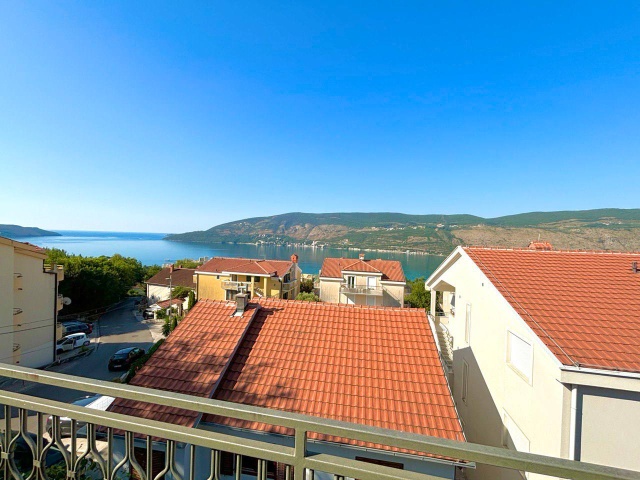 Großes, gemütliches Haus mit Meerblick in Herceg Novi, Montenegro