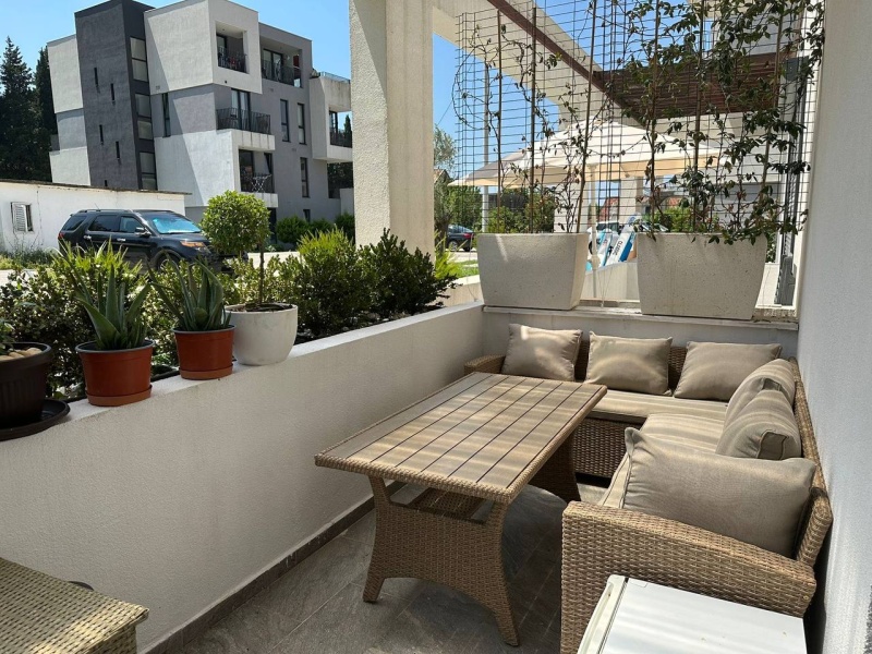 HEISSES ANGEBOT! Apartment mit einem Schlafzimmer in Tivat, Donja Lastva