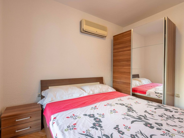 Apartment mit drei Schlafzimmern im Zentrum von Budva