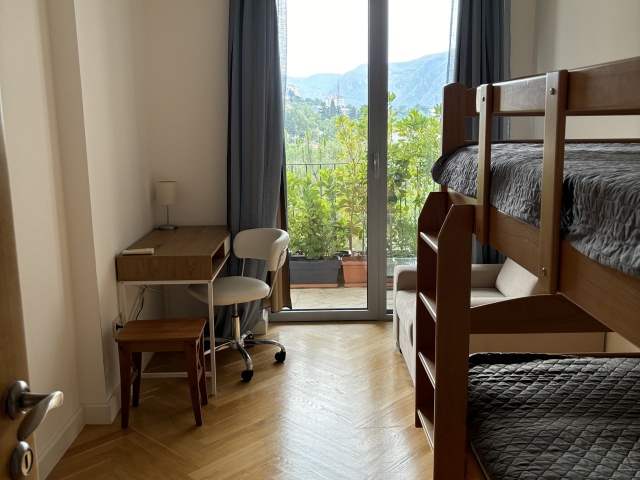 Apartment mit zwei Schlafzimmern in einer Wohnanlage mit Swimmingpool in Kotor