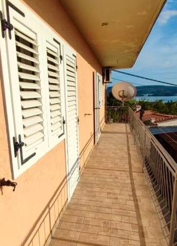 For sale house with sea view in Tivat