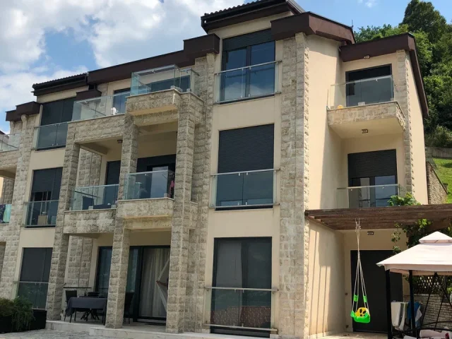 Apartment mit Meerblick in der Bucht von Kotor