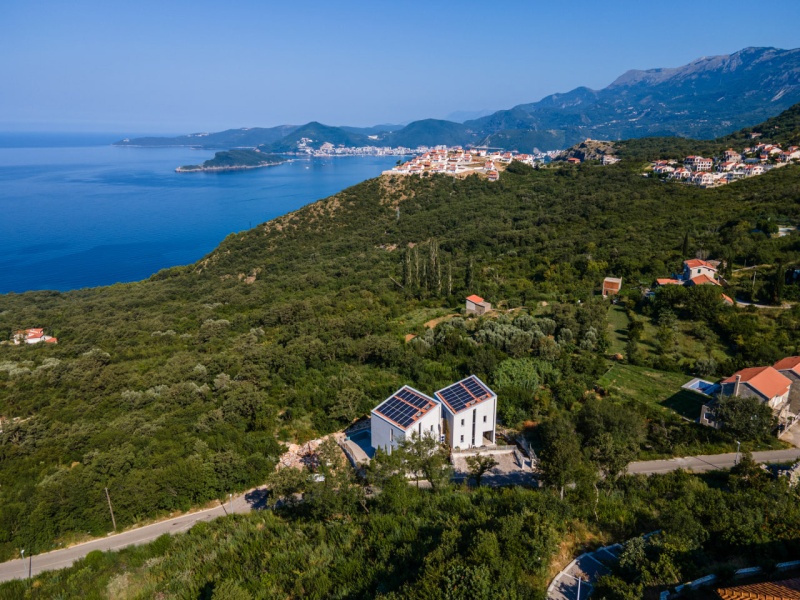 Unique villas with panoramic sea views in Montenegro