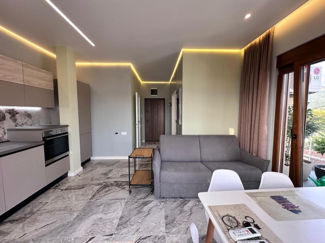 Apartment 38 m2 mit einem Schlafzimmer und Meerblick in Tivat