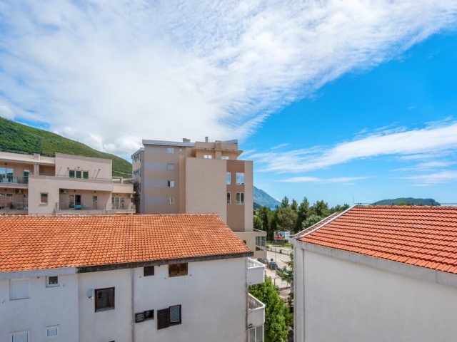 Two-bedroom apartment in the center of Budva