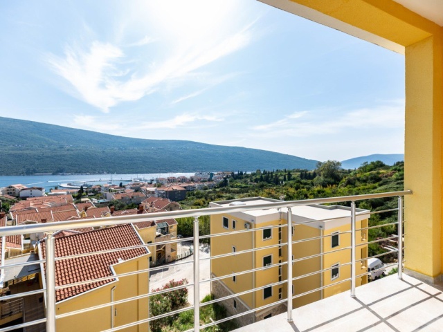 Brand new two-bedroom apartment with sea views in Herceg Novi